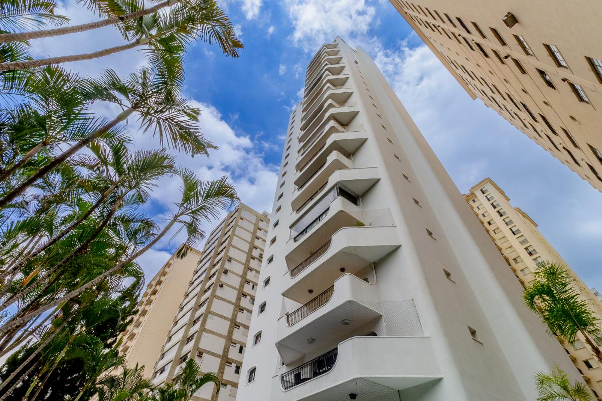 Apartamento —