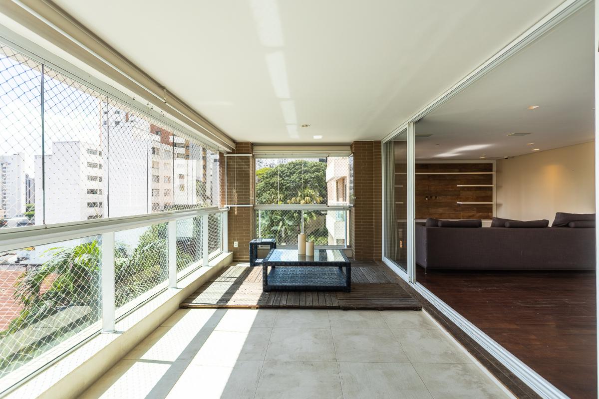 Apartamento —