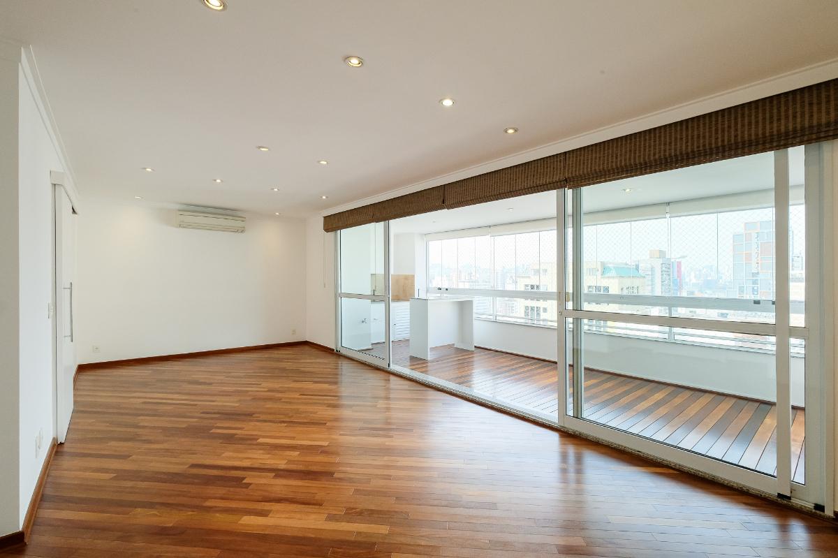 Apartamento —